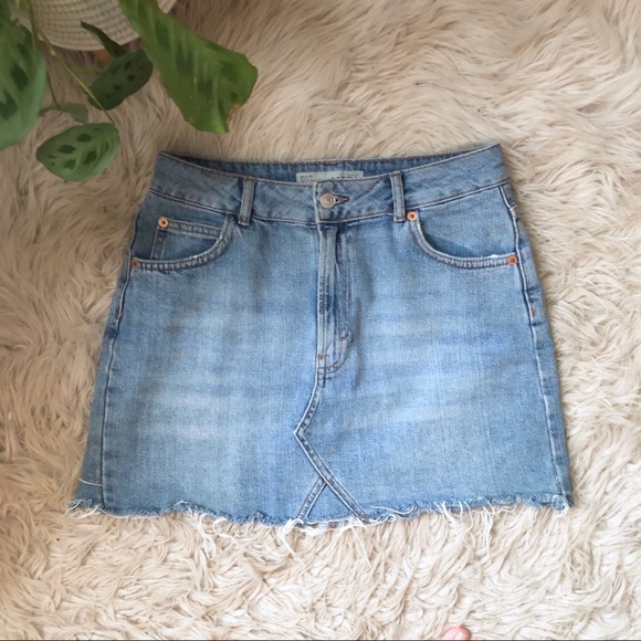 Topshop Dresses & Skirts - Topshop Raw Hem Denim Skirt